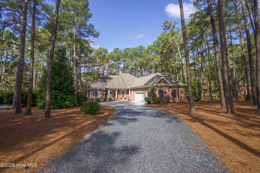 Photo of 16 Montrose Court, Pinehurst, NC 28374 (MLS # 100573875)