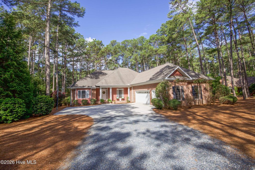 Photo of 16 Montrose Court, Pinehurst, NC 28374 (MLS # 100573875)