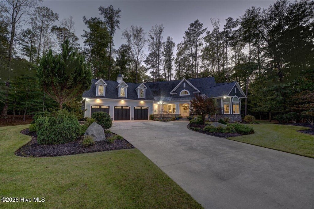 Photo of 3908 Sienna Trail, New Bern, NC 28562 (MLS # 100612509)