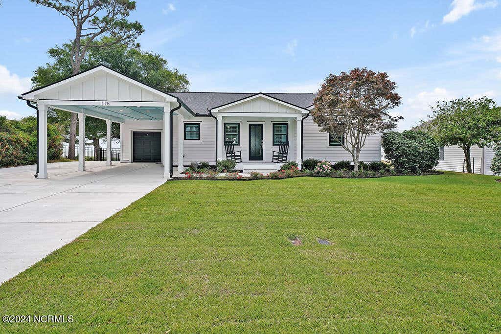 Photo of 116 River Drive, Southport, NC 28461 (MLS # 100591038)