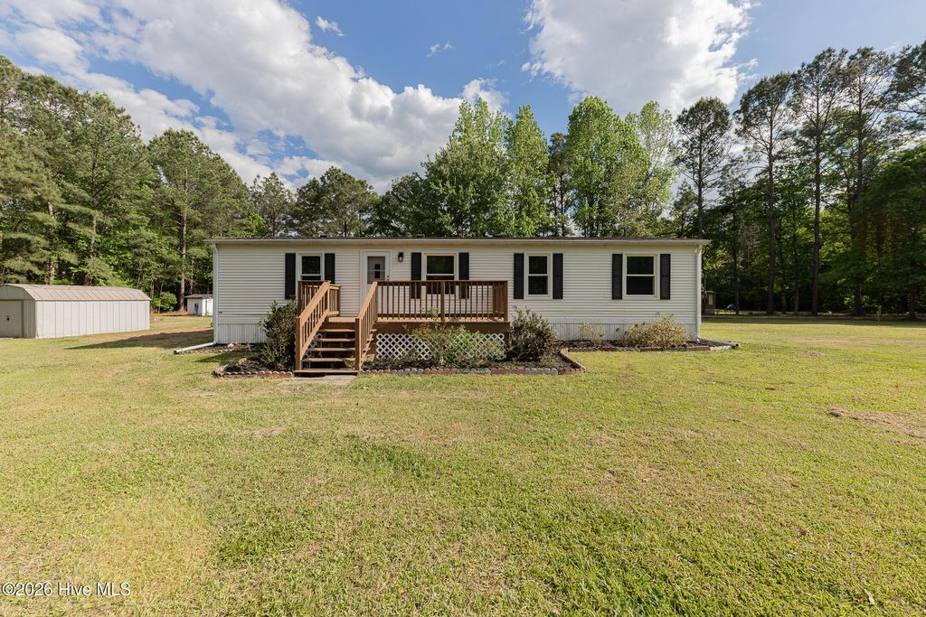Photo of 129 Cherokee Nation Lane, Jacksonville, NC 28540 (MLS # 100570278)