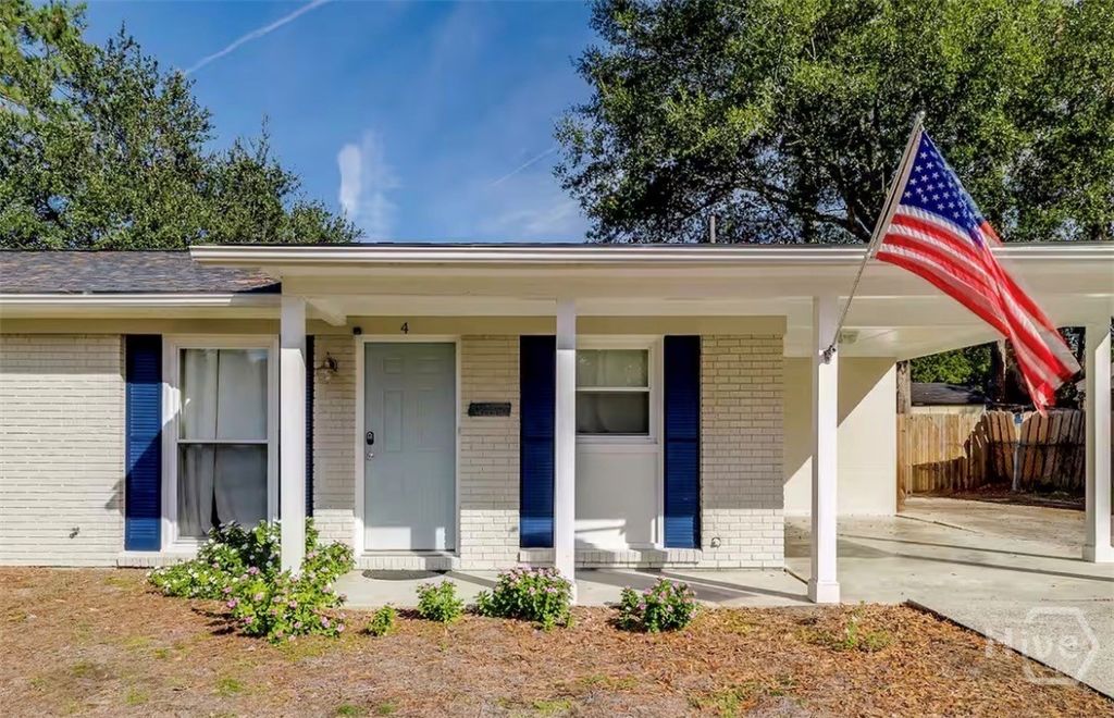 Photo of 4 Ossabaw Road, Savannah, GA 31410 (MLS # SA353723)