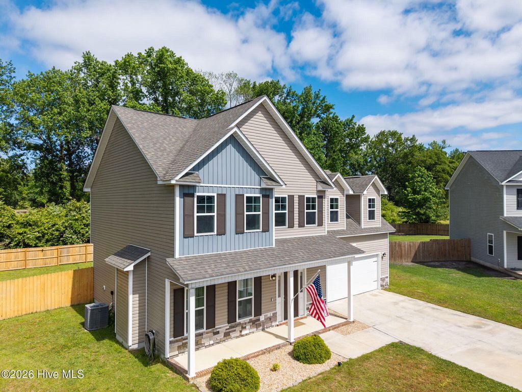 Photo of 304 Agatha Court, Jacksonville, NC 28540 (MLS # 100570847)
