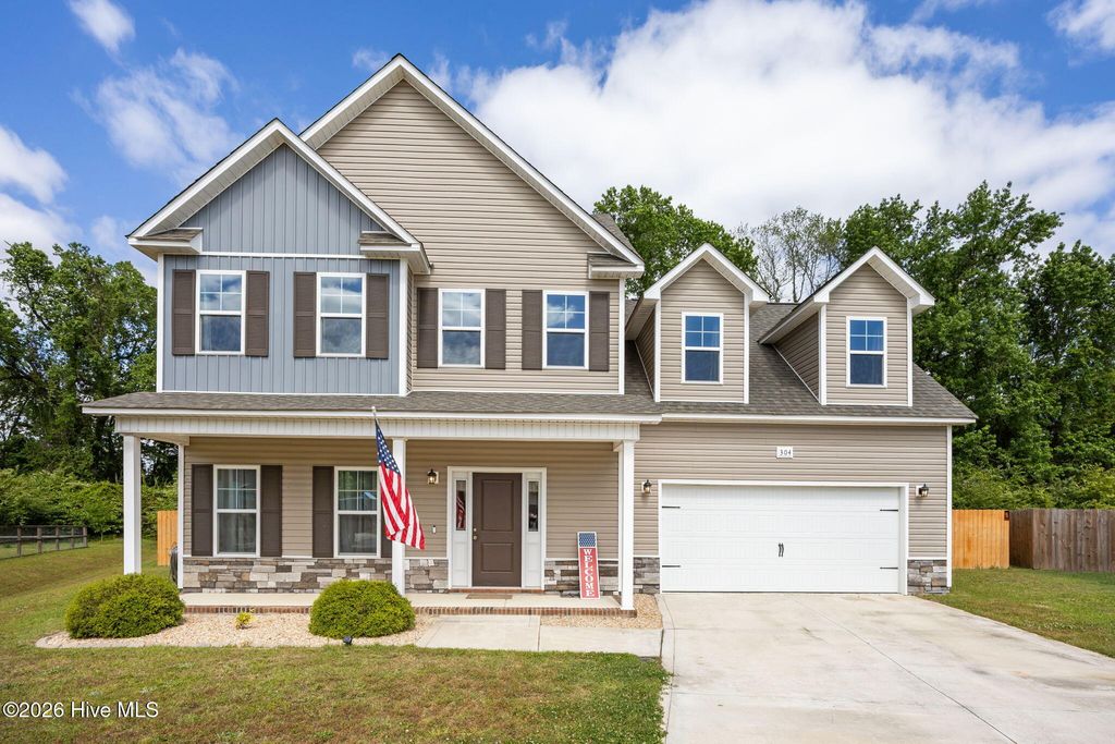 Photo of 304 Agatha Court, Jacksonville, NC 28540 (MLS # 100570847)
