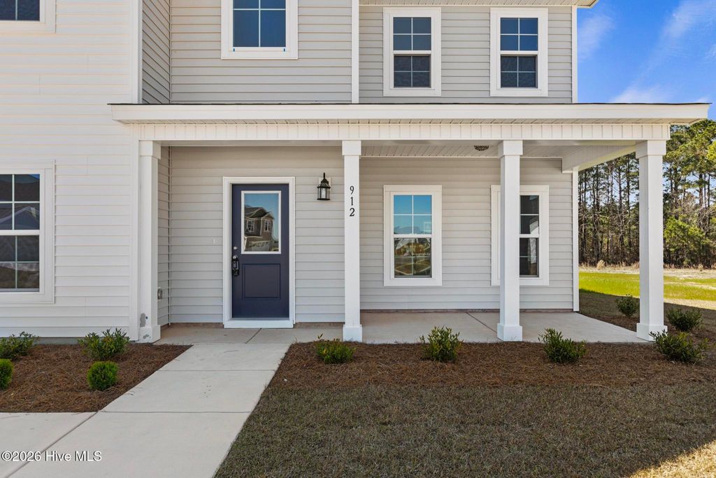 Photo of 912 Wild Azalea Way, Hubert, NC 28539 (MLS # 100544649)