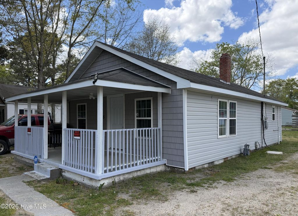 Photo of 515 Mcinnis Street, Pembroke, NC 28372 (MLS # 100564342)