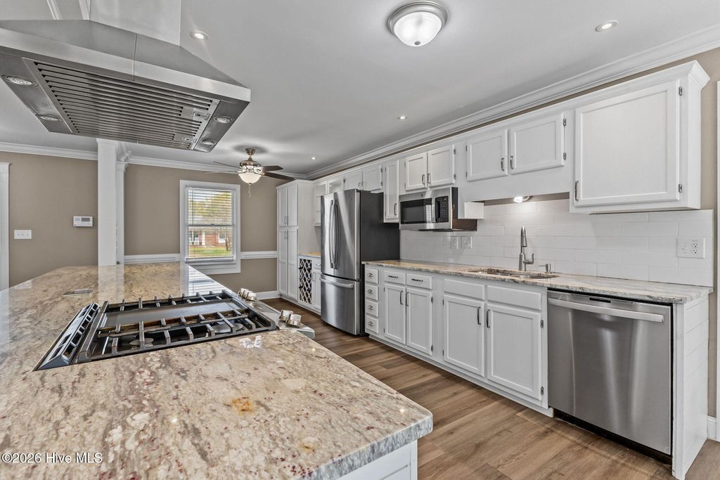 Photo of 1824 Rivergate Road, Fayetteville, NC 28304 (MLS # 100562443)