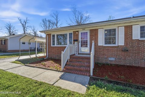 Tiny photo for 208 Puller Drive, Jacksonville, NC 28540 (MLS # 100560320)