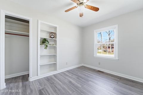 Tiny photo for 208 Puller Drive, Jacksonville, NC 28540 (MLS # 100560320)