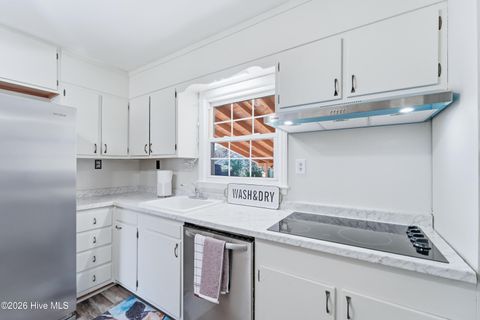 Tiny photo for 208 Puller Drive, Jacksonville, NC 28540 (MLS # 100560320)