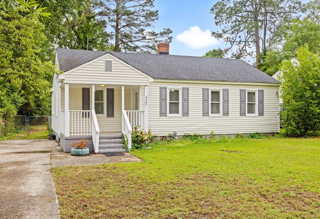 Photo of 2062 Telfair Street, Augusta, GA 30904 (MLS # 555583)