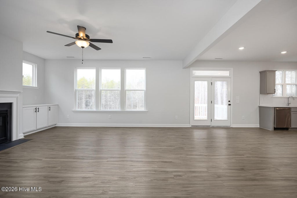 Photo of 323 Queensferry Lane, Aberdeen, NC 28315 (MLS # 100588266)