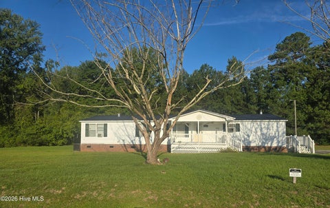 Mobile Home For Sale - 416 Grimes Singletary Road<br/> Bladen County, Tar Heel, NC 28392