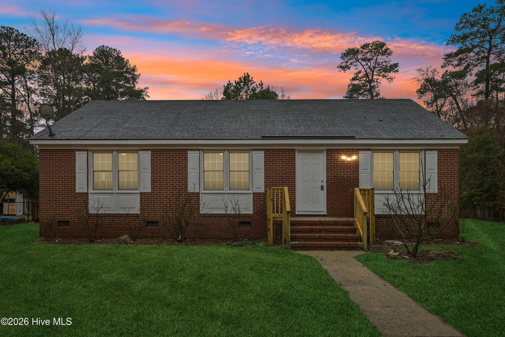 Photo of 329 Oakdale Road, Rocky Mount, NC 27804 (MLS # 100557299)