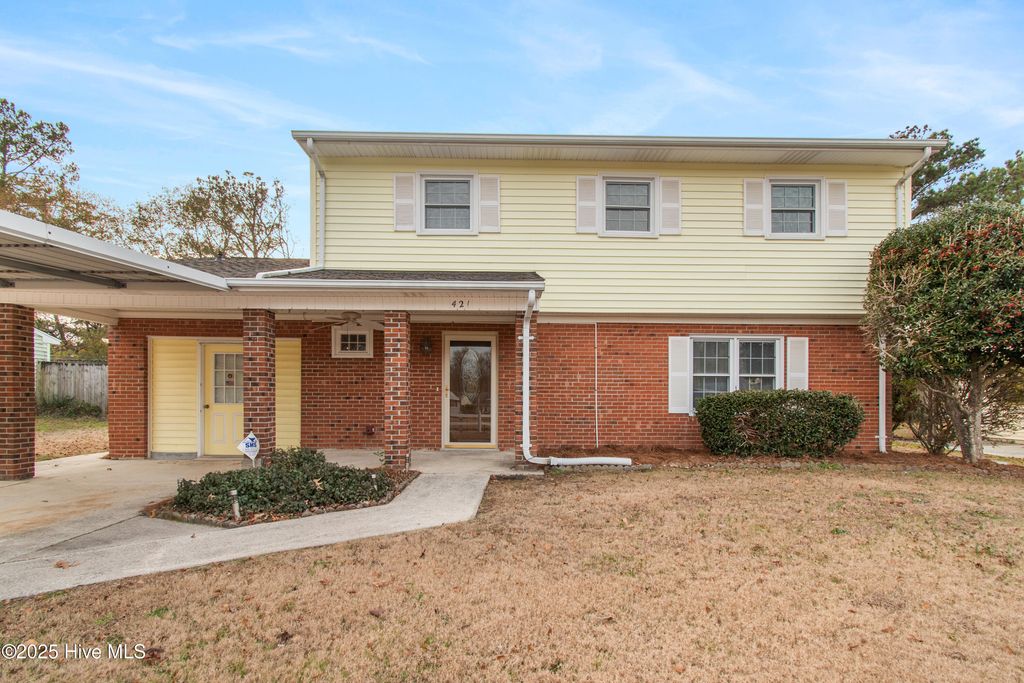 Photo of 421 Regalwood Drive, Jacksonville, NC 28546 (MLS # 100538072)