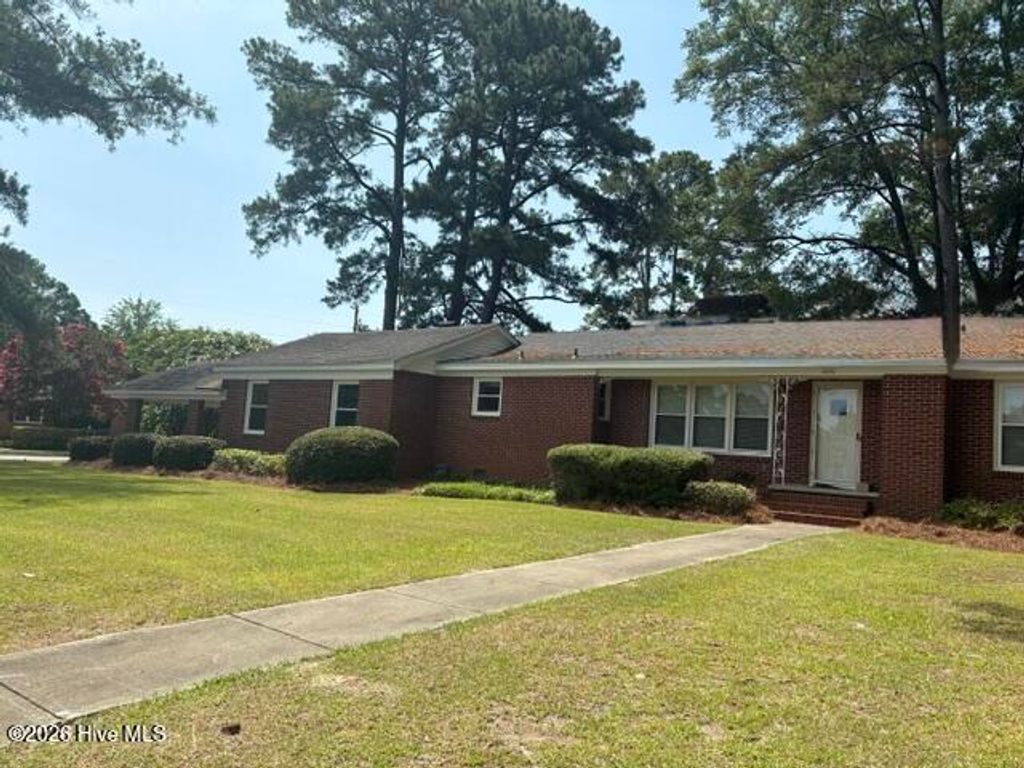 Photo of 1000 Cameron Drive, Kinston, NC 28501 (MLS # 100586721)