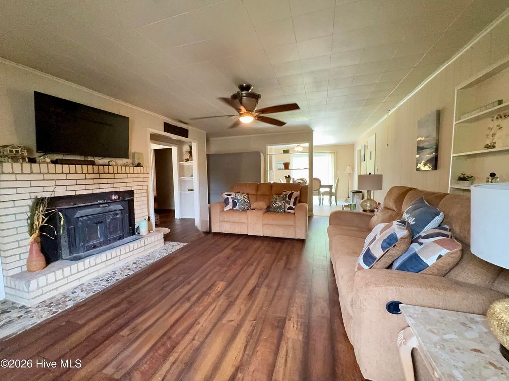 Photo of 1716 Crescent Drive, Elizabeth City, NC 27909 (MLS # 100576416)