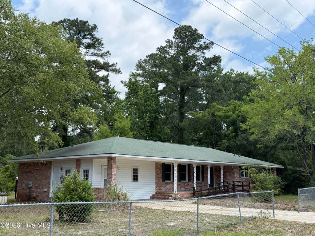 Photo of 27 Vermont Avenue, Washington, NC 27889 (MLS # 100582756)