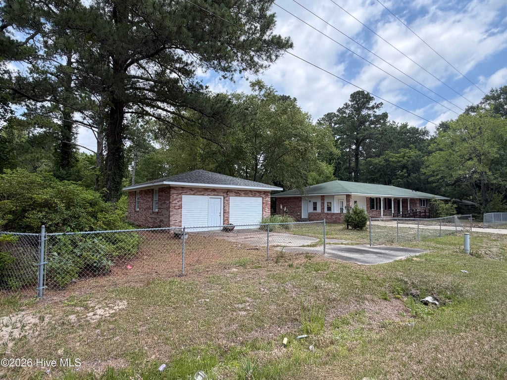 Photo of 27 Vermont Avenue, Washington, NC 27889 (MLS # 100582756)