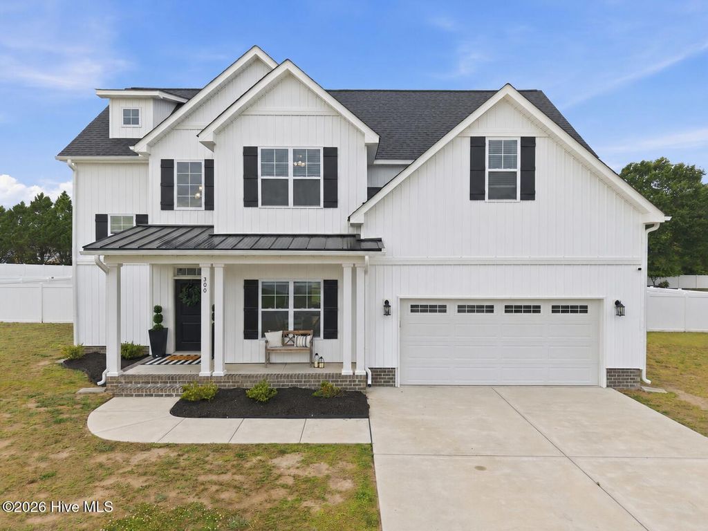Photo of 300 Shortleaf Drive, Grimesland, NC 27837 (MLS # 100570018)
