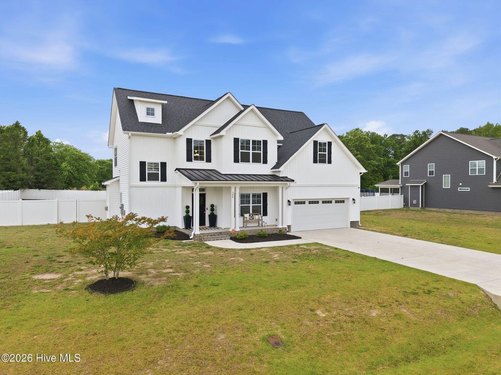 Photo of 300 Shortleaf Drive, Grimesland, NC 27837 (MLS # 100570018)