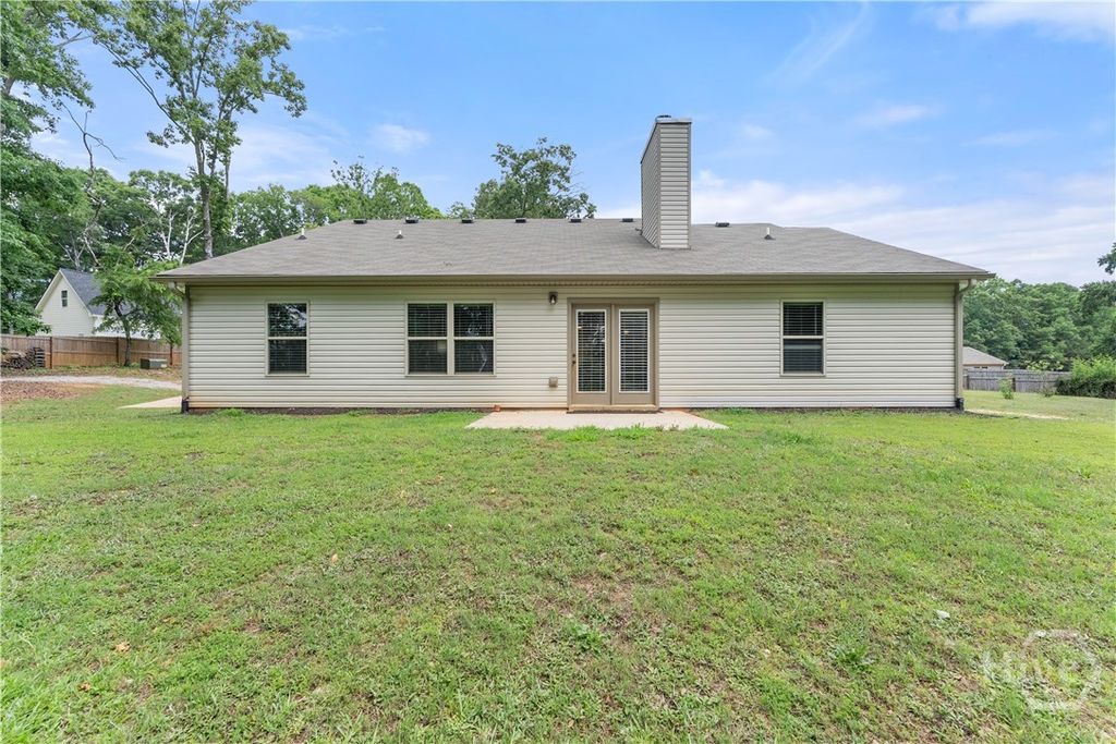 Photo of 150 Paul Smith Rd Rd, Hull, GA 30646 (MLS # CL354898)