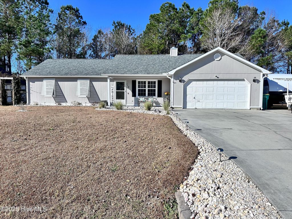 Photo of 114 Foxlair Drive, Hubert, NC 28539 (MLS # 100546985)