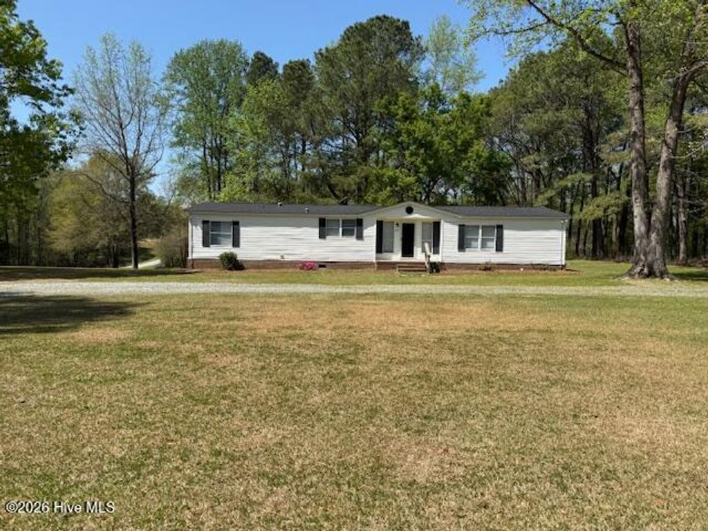 Photo of 418 Dogwood Lane, Snow Hill, NC 28580 (MLS # 100565266)