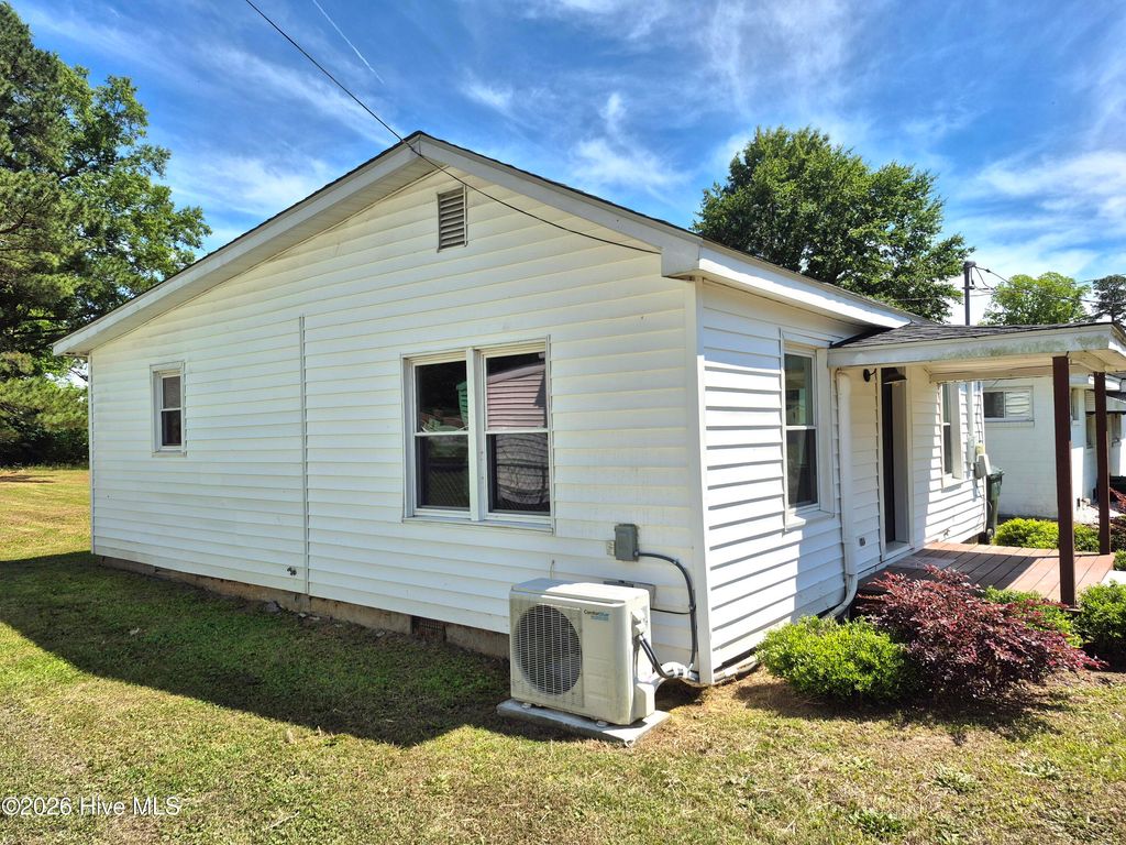Photo of 502 S Sycamore Street, Fremont, NC 27830 (MLS # 100573415)