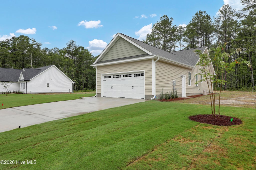 Photo of 42 Peach Court, Burgaw, NC 28425 (MLS # 100578942)