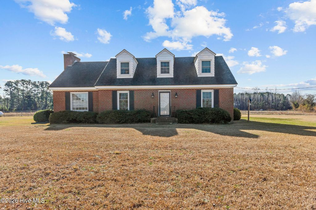 Photo of 6412 Ww Gaskins Road, Grifton, NC 28530 (MLS # 100551884)