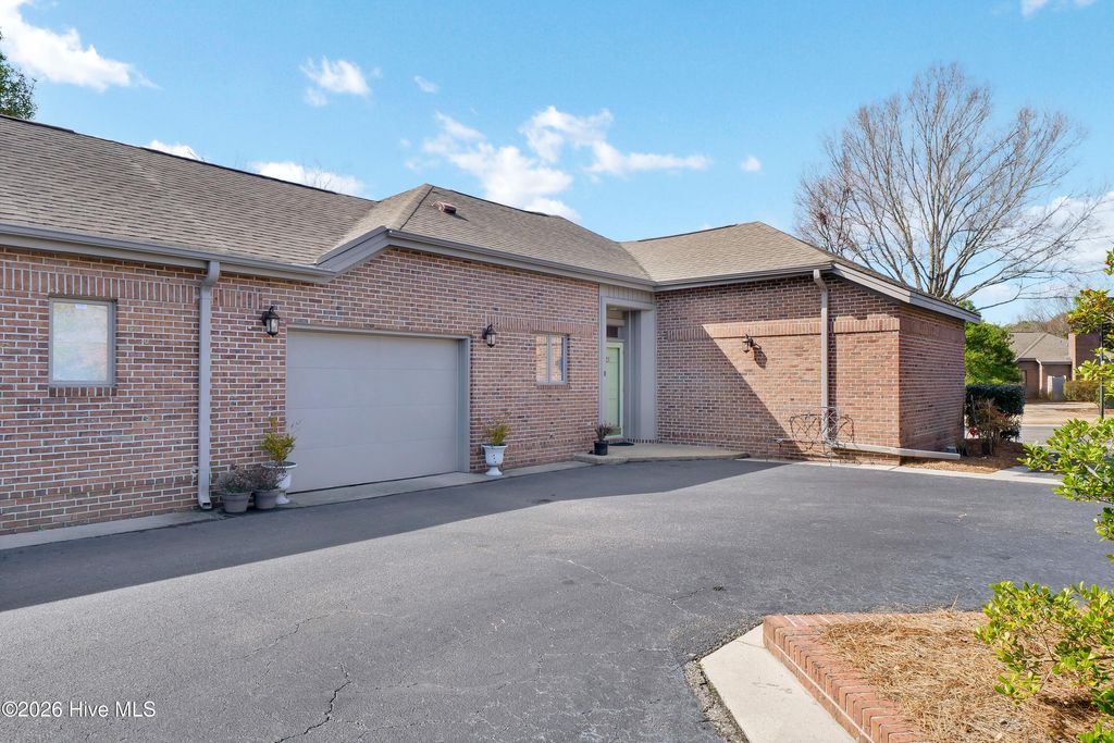 Photo of 3709 Reston Court #D, Wilmington, NC 28403 (MLS # 100555584)