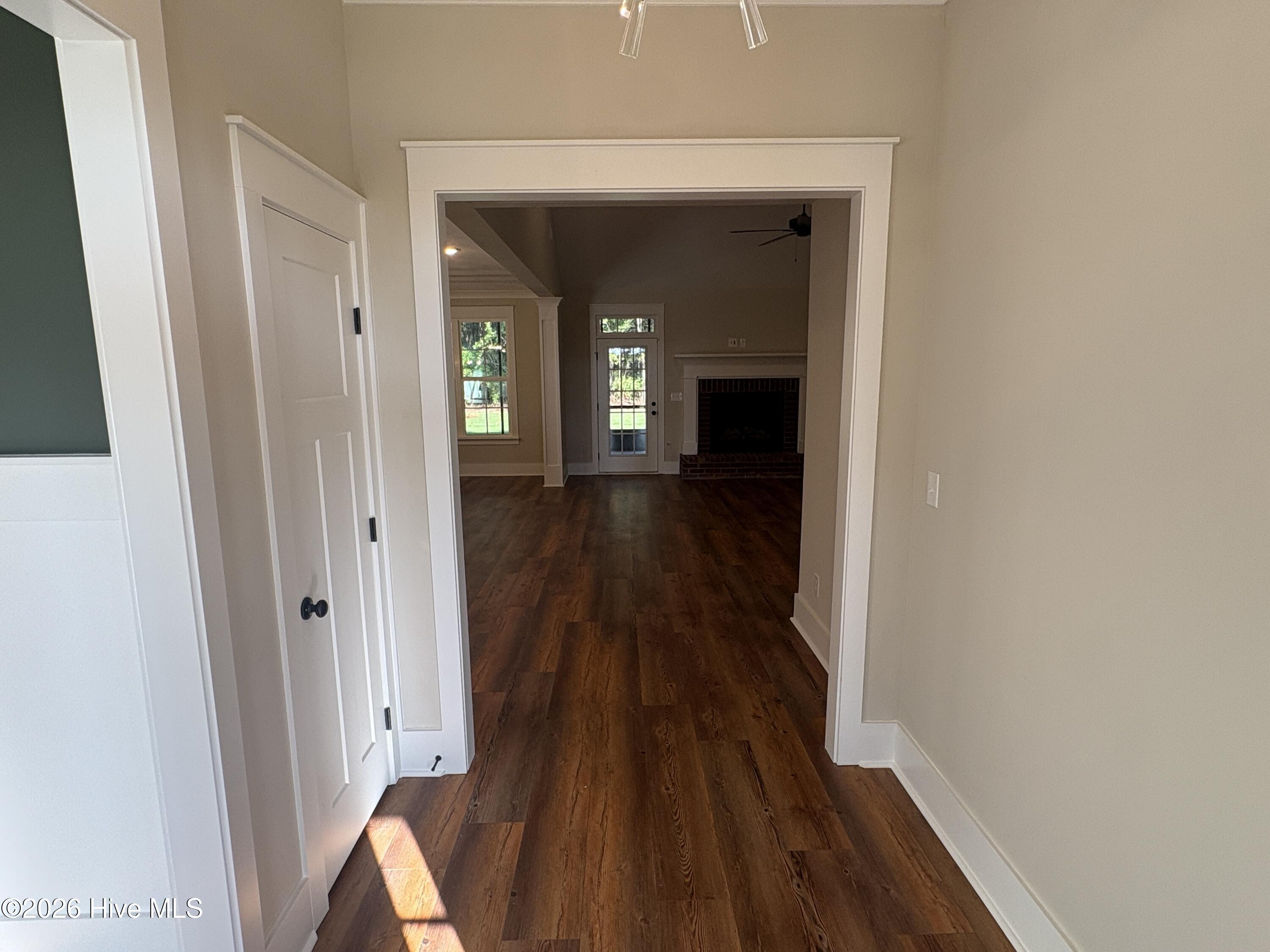 480 Longshadow Drive