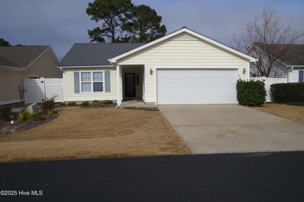 Photo of 5189 Minnesota Drive SE, Southport, NC 28461 (MLS # 100538374)
