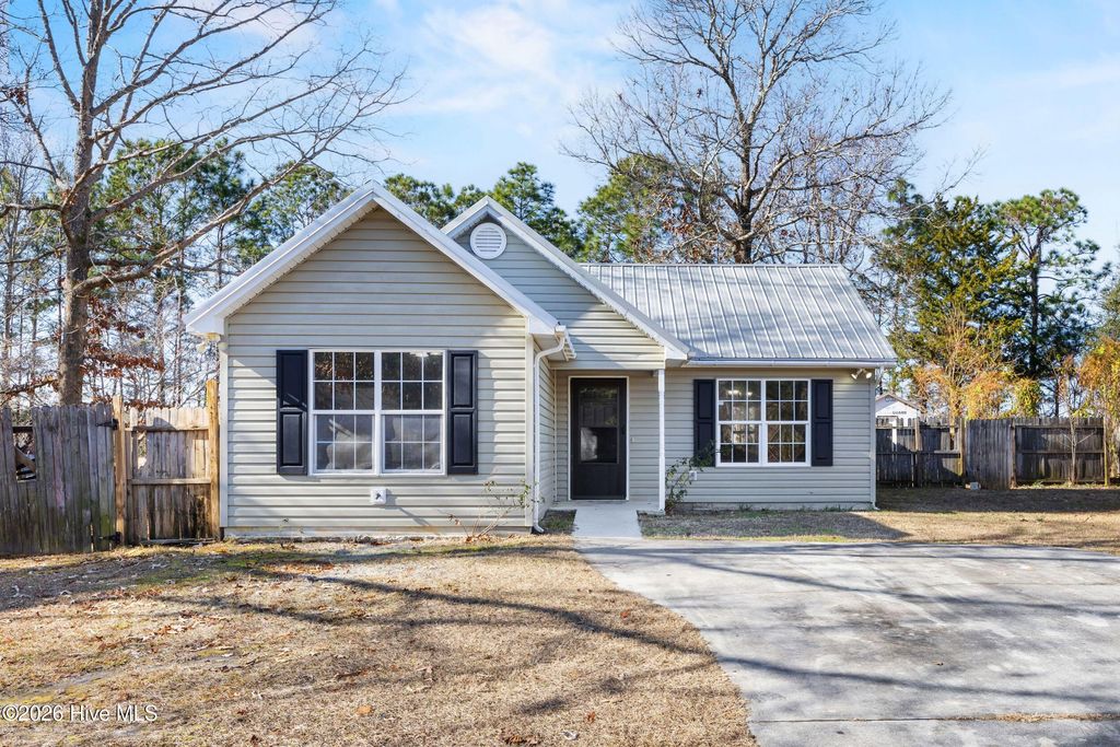 Photo of 381 E Wood Lane, Leland, NC 28451 (MLS # 100548509)