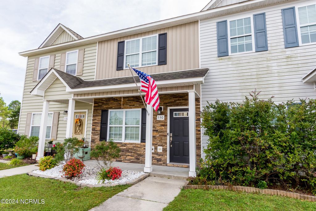 Photo of 530 Oyster Rock Lane, Sneads Ferry, NC 28460 (MLS # 100582318)