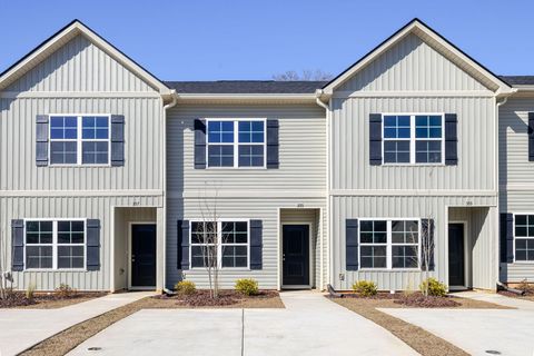 Townhouse For Sale - 355 Bordeaux Drive<br/> Thomson, GA 30824
