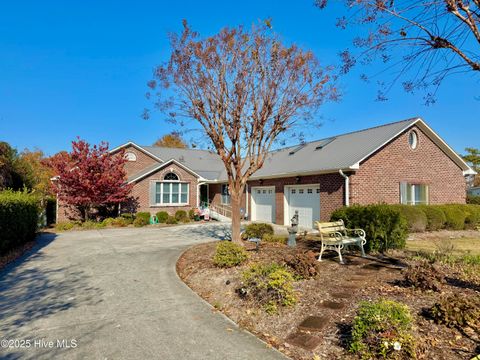 Photo of 459 Chadwick Shores Drive, Sneads Ferry, NC 28460 (MLS # 100542324)