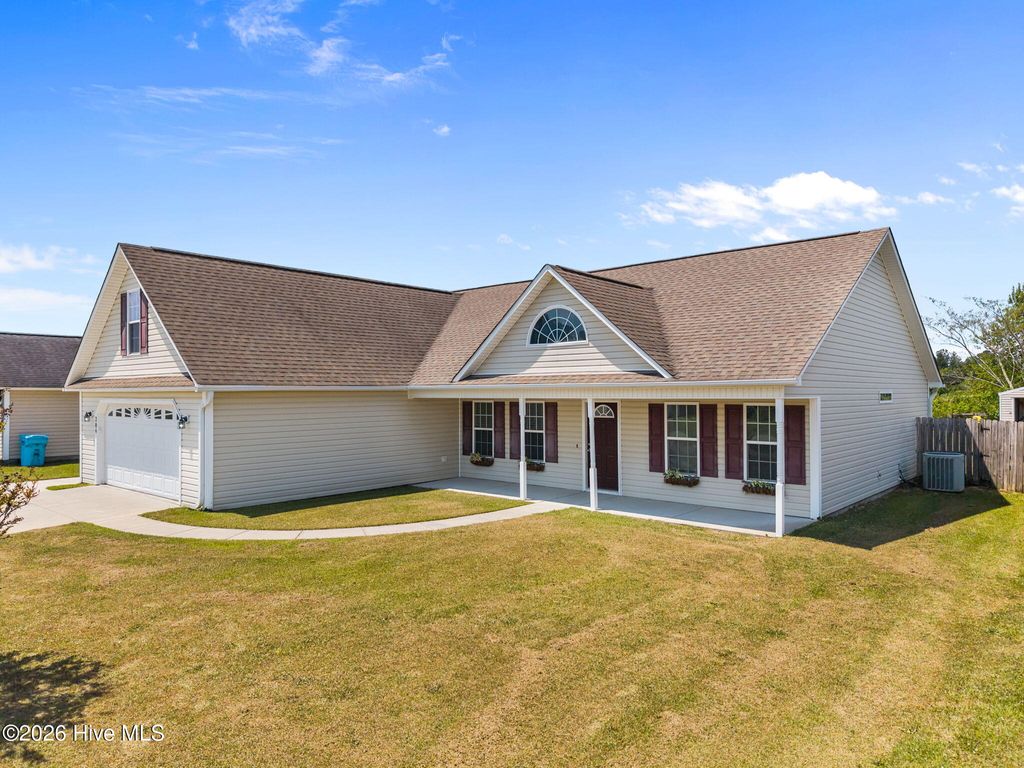 Photo of 209 Cherry Blossom Drive, Richlands, NC 28574 (MLS # 100569834)