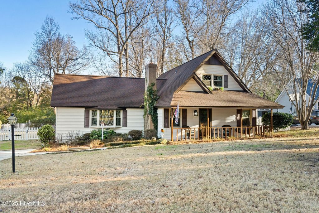 Photo of 122 North Hills Drive, Wilmington, NC 28411 (MLS # 100548046)