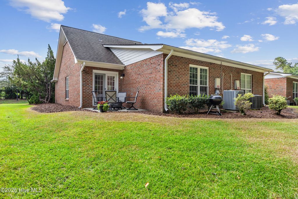 Photo of 1600 Sturdivant Drive #Apt 19, Wilmington, NC 28403 (MLS # 100548075)