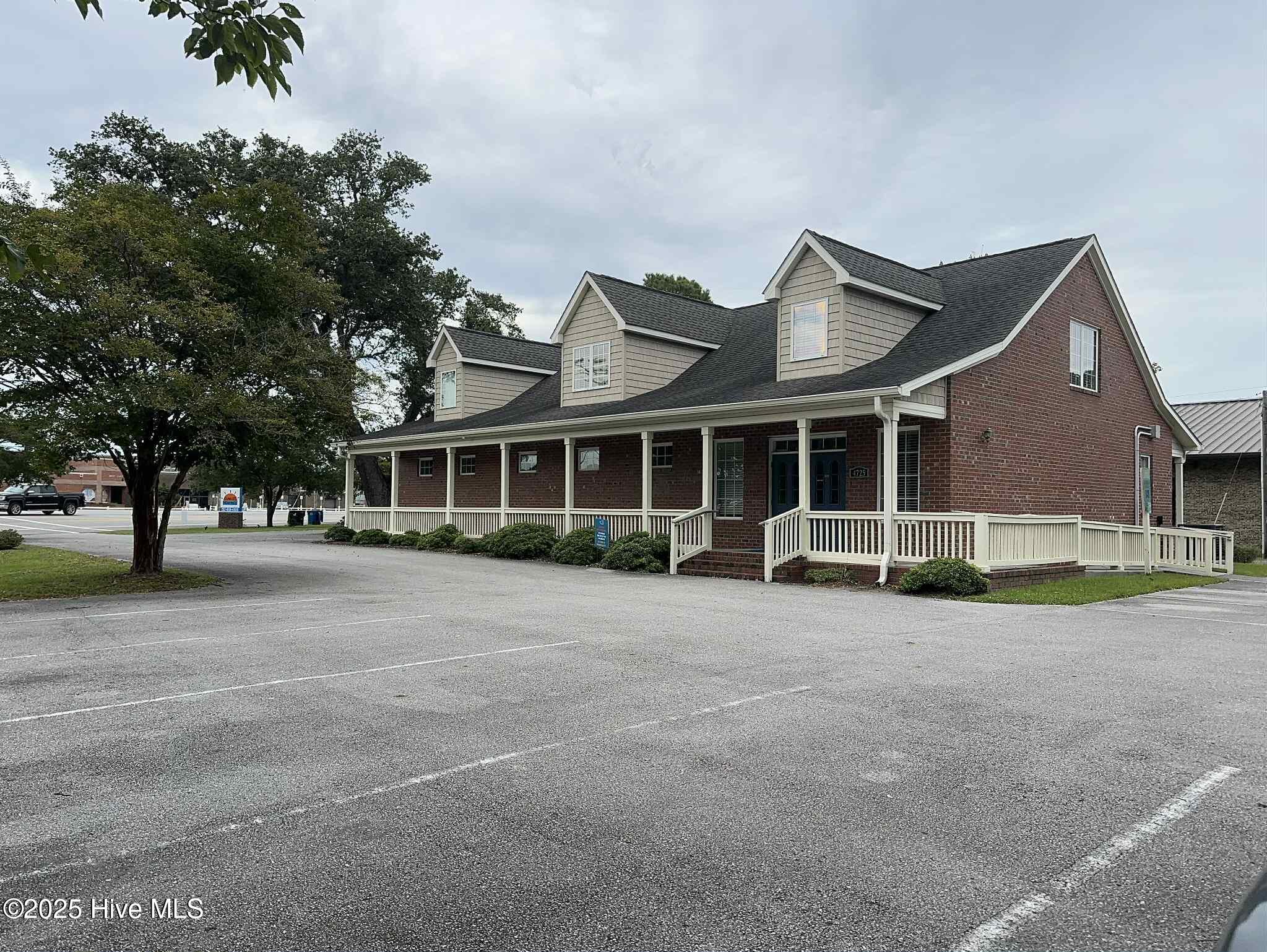 4725 Country Club Road