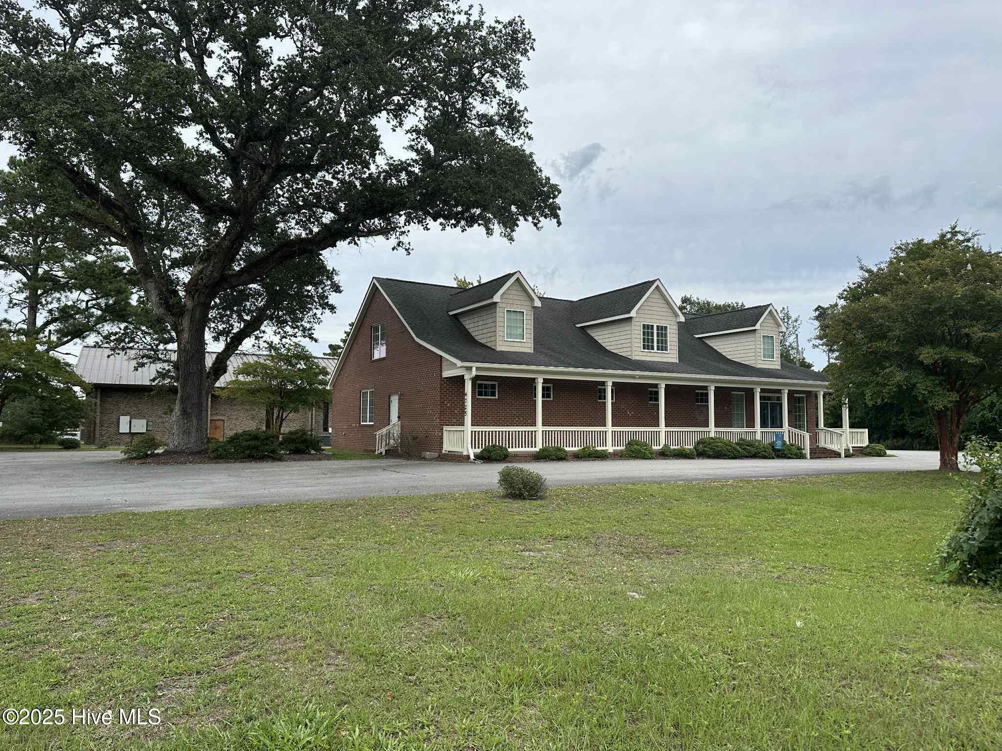 4725 Country Club Road