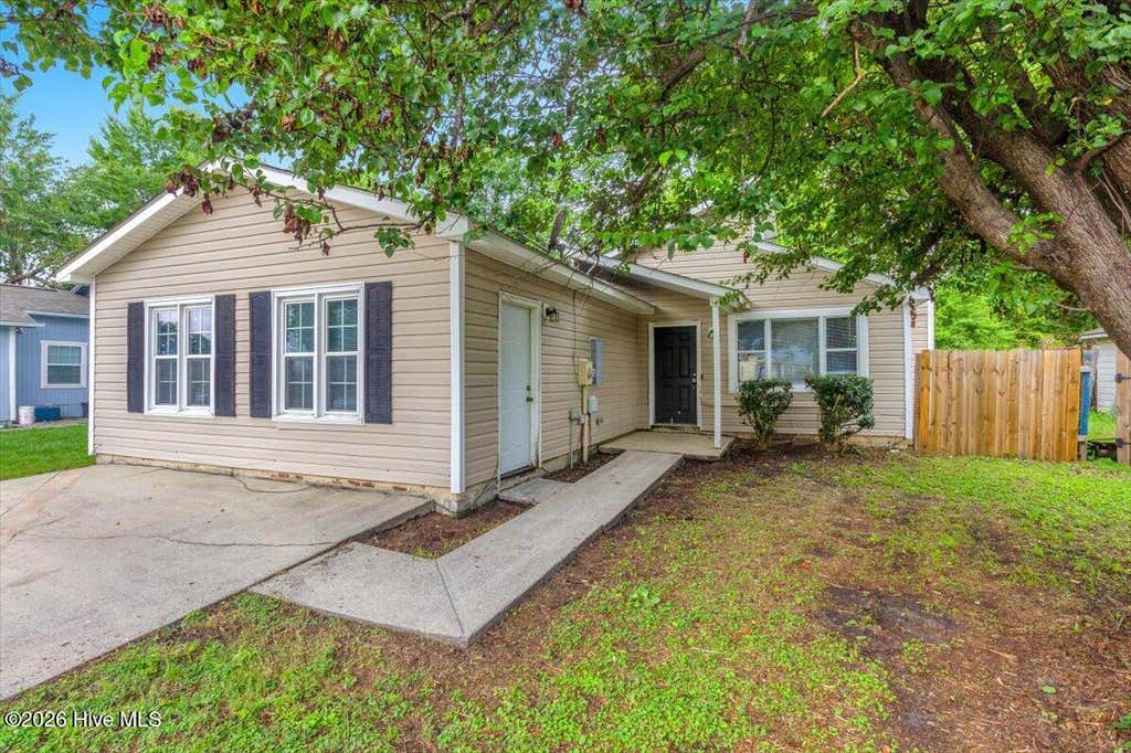 Photo of 2039 Foxhorn Road, Jacksonville, NC 28546 (MLS # 100582749)