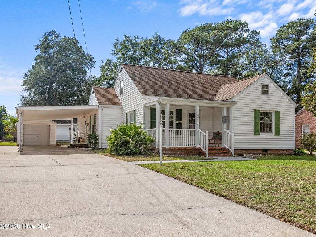 Photo of 313 Brentwood Avenue, Jacksonville, NC 28540 (MLS # 100536192)
