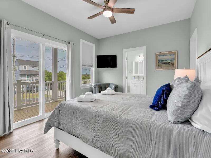 822 S Topsail Drive A