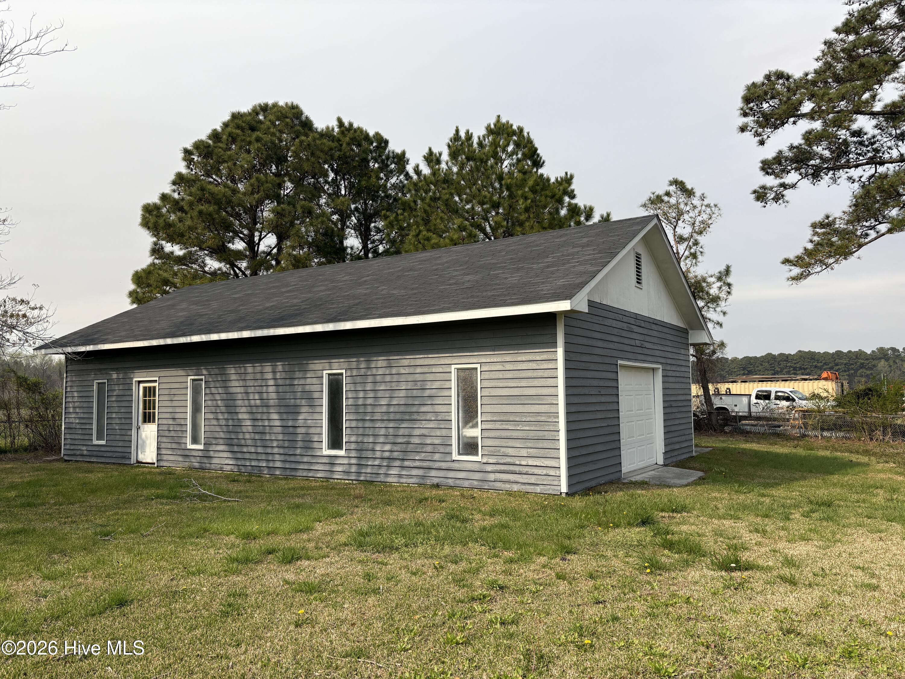 1468 W Corbett Avenue