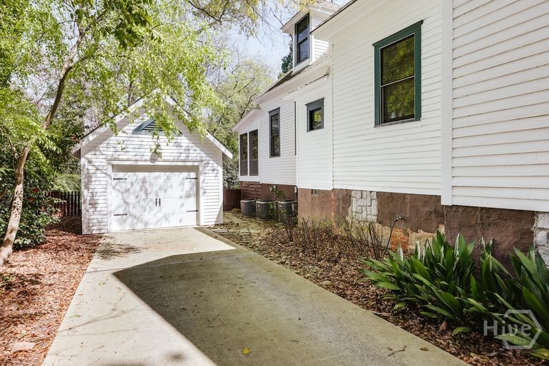 255 Bloomfield Street