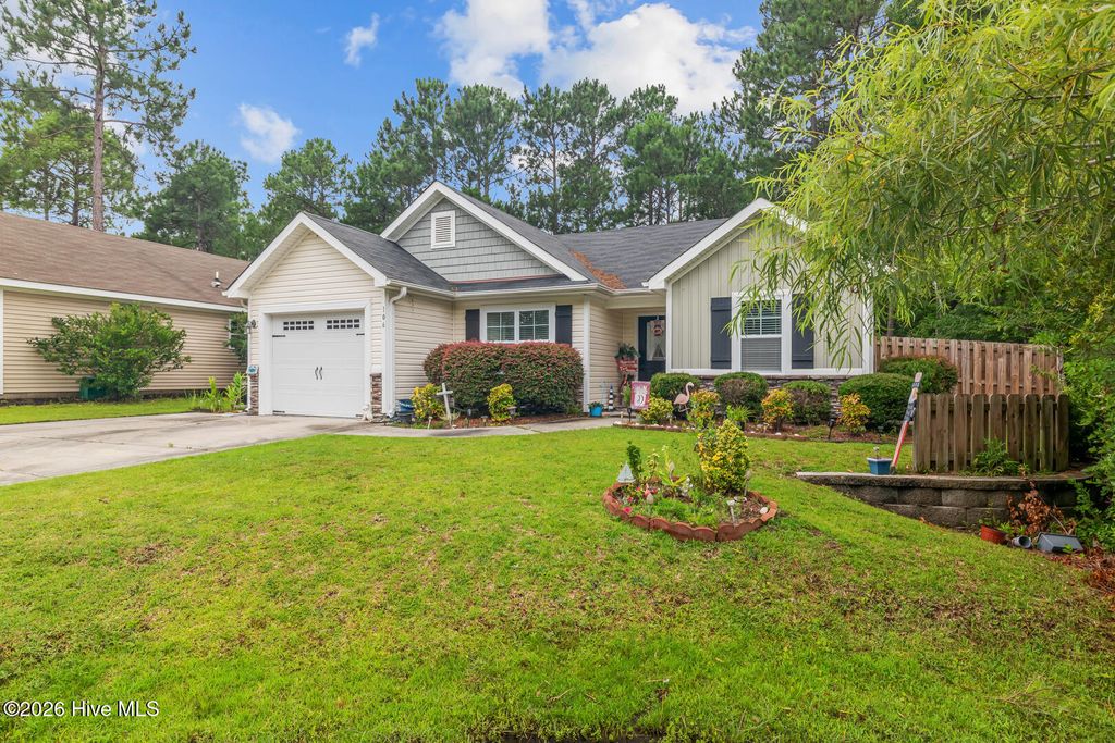 Photo of 106 Oyster Landing Drive, Sneads Ferry, NC 28460 (MLS # 100562392)