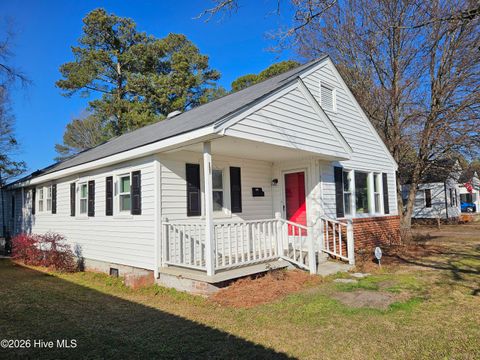 Photo of 511 Balsey Street, Clinton, NC 28328 (MLS # 100551812)